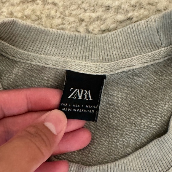 Zara Tinted Sweater NWOT - Picture 3 of 3